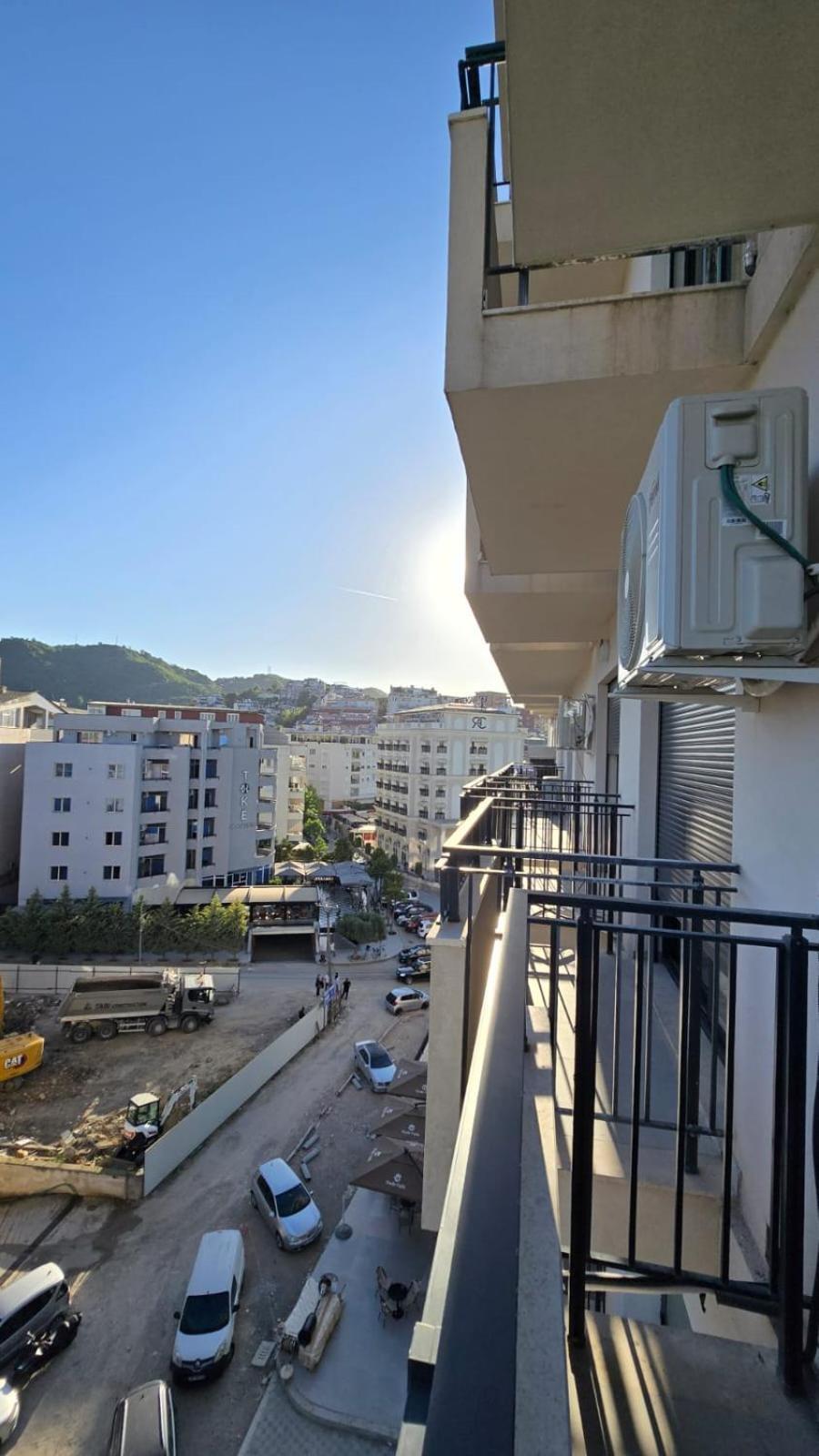 Tirent Apartment-modern Bedrooms Near Liqeni I Thate Apartamento Tirana