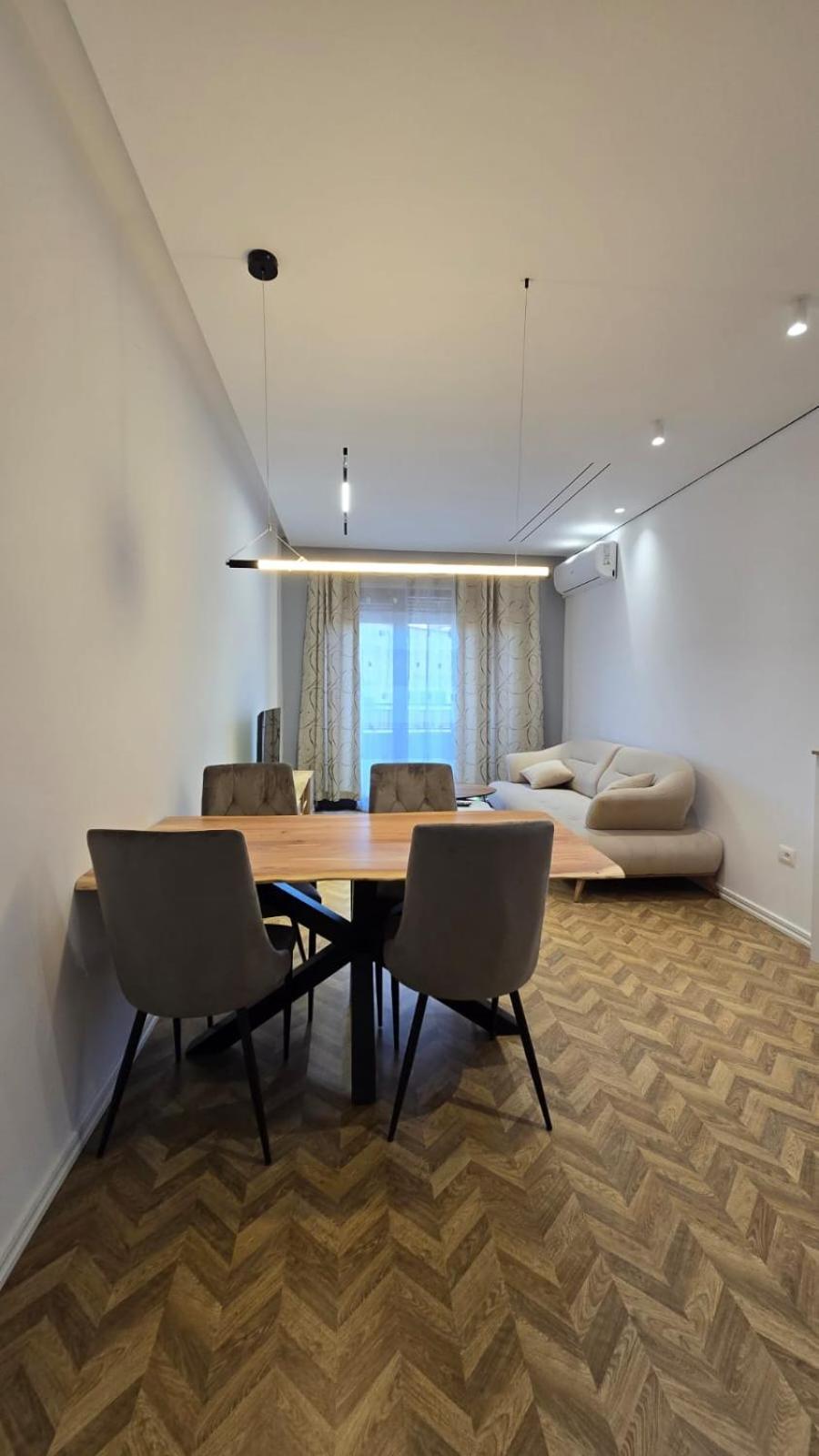 Tirent Apartment-modern Bedrooms Near Liqeni I Thate *